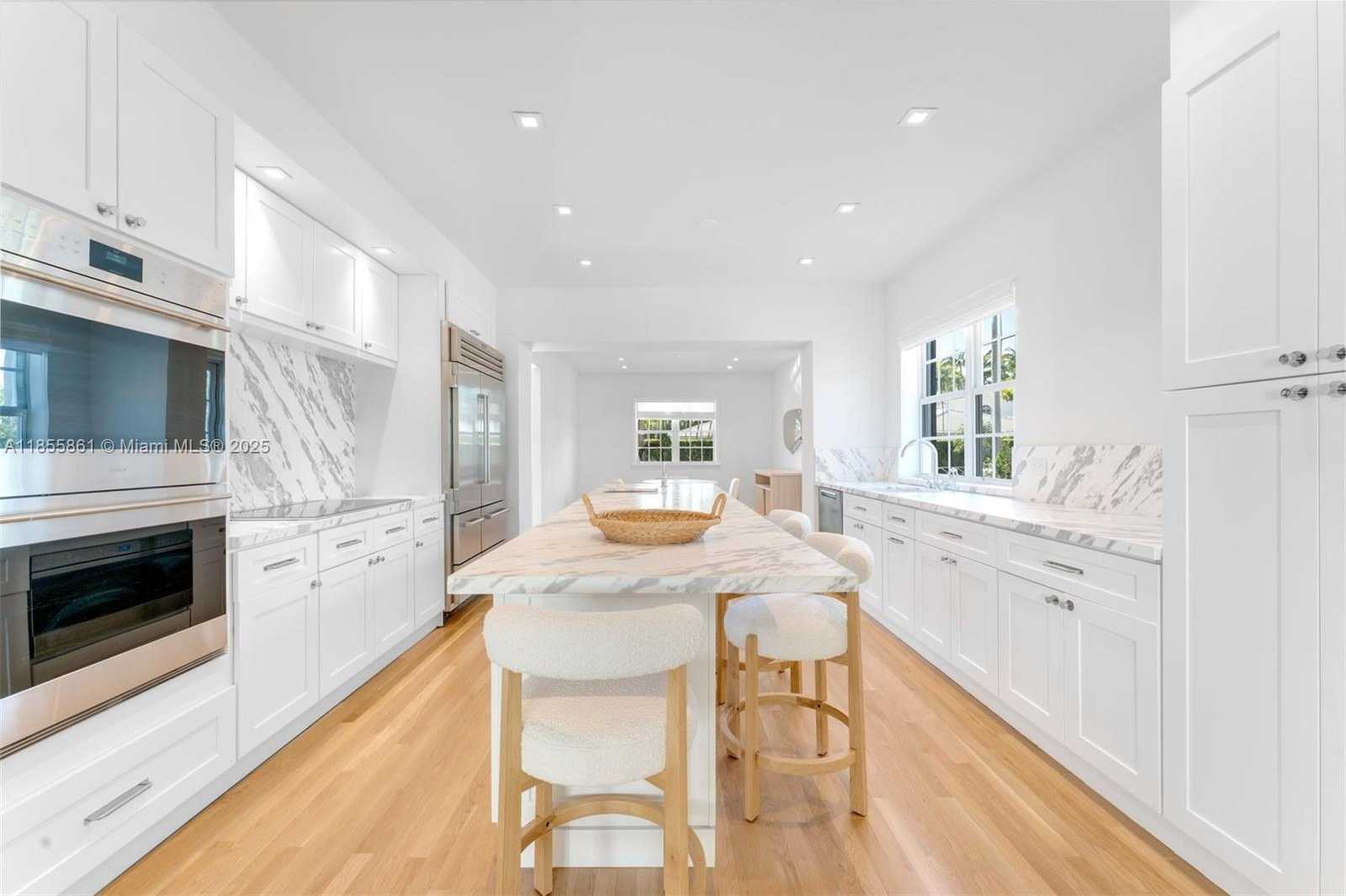 Small Image of 6675 ROXBURY LN, Miami Beach Number 34