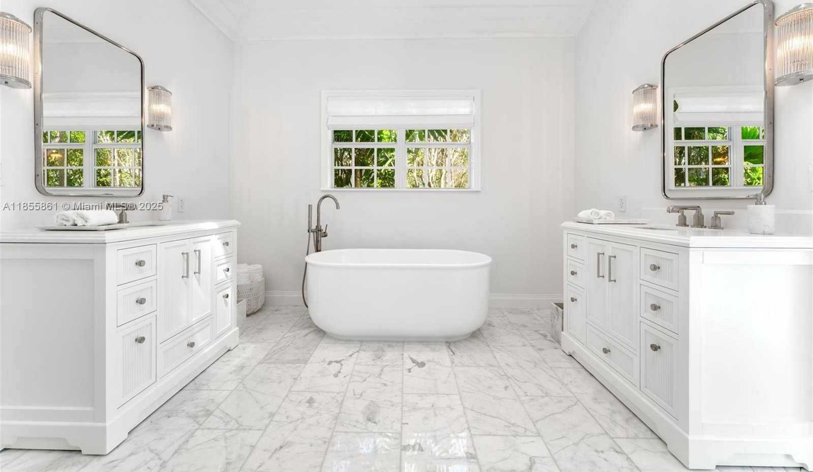 Small Image of 6675 ROXBURY LN, Miami Beach Number 37