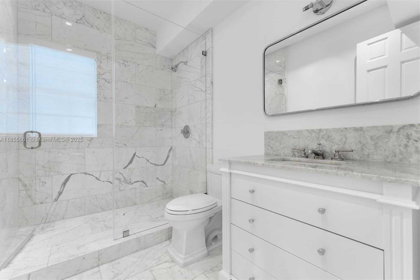 Small Image of 6675 ROXBURY LN, Miami Beach Number 8