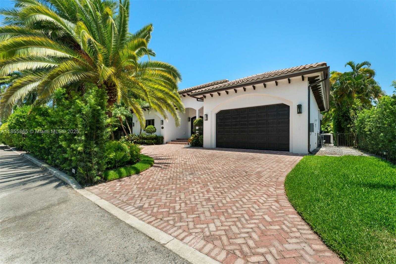 Small Image of 1210 95TH ST, Bay Harbor Islands Number 43
