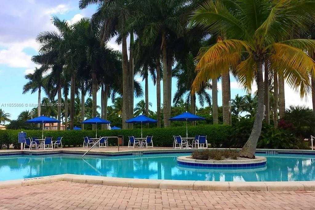 Small Image of 1110 NORTH WEST 171ST TER, Pembroke Pines Number 27
