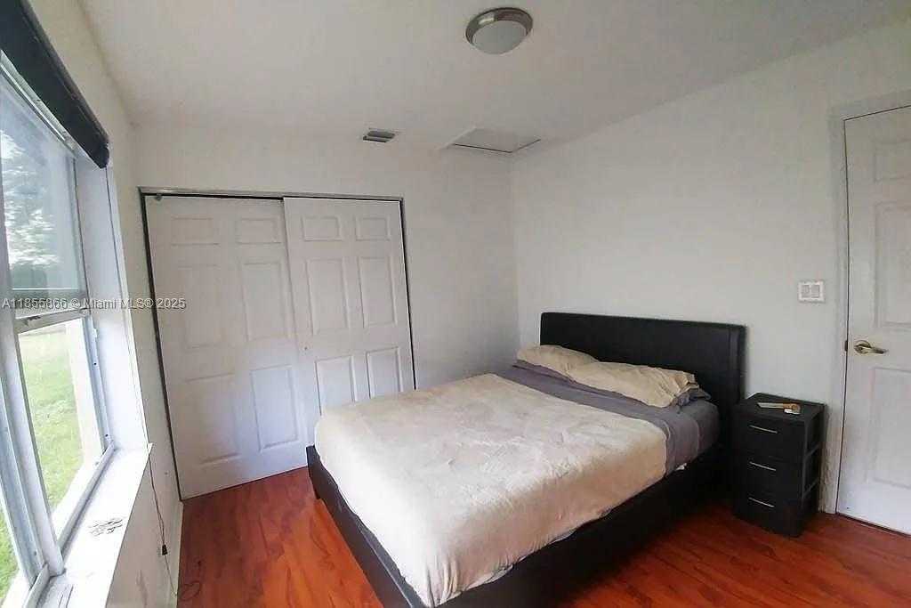 Small Image of 1110 NORTH WEST 171ST TER, Pembroke Pines Number 6