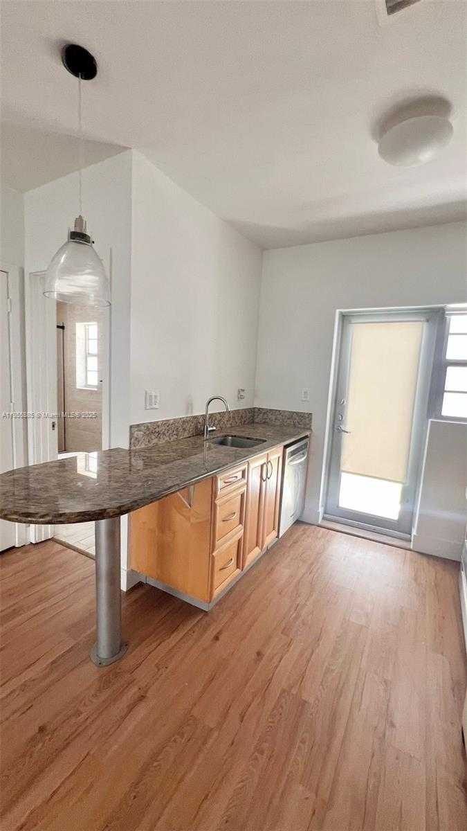 Small Image of 1523 EUCLID AVE #3, Miami Beach Number 9