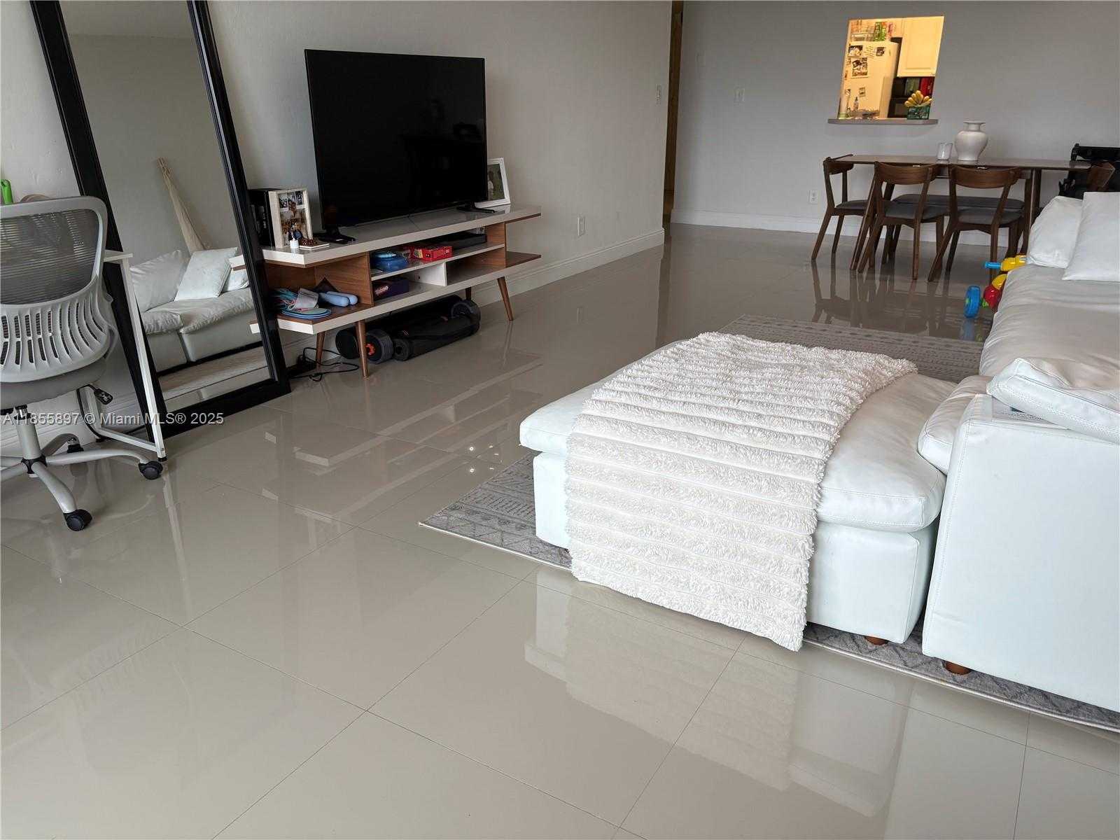 Small Image of 19380 COLLINS AVE #322, Sunny Isles Beach Number 13