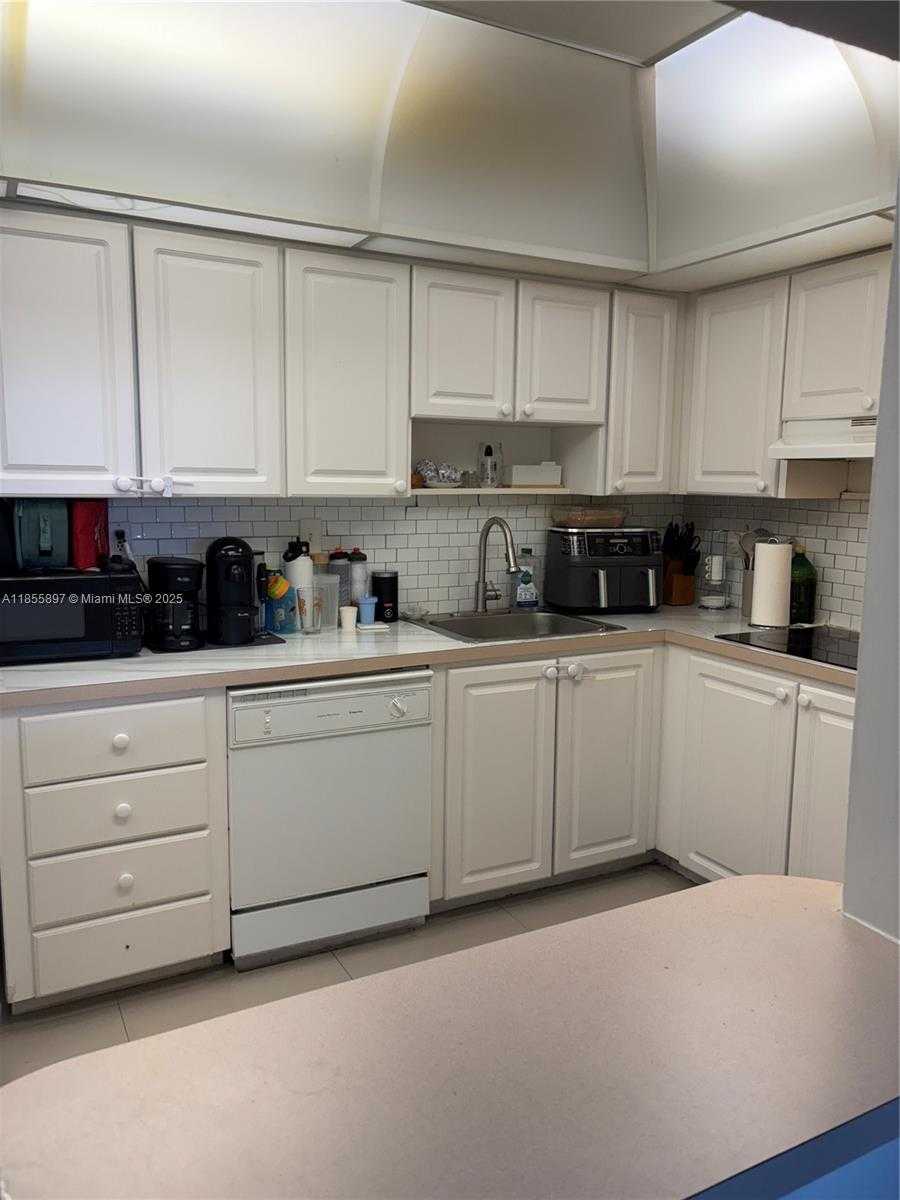 Small Image of 19380 COLLINS AVE #322, Sunny Isles Beach Number 15