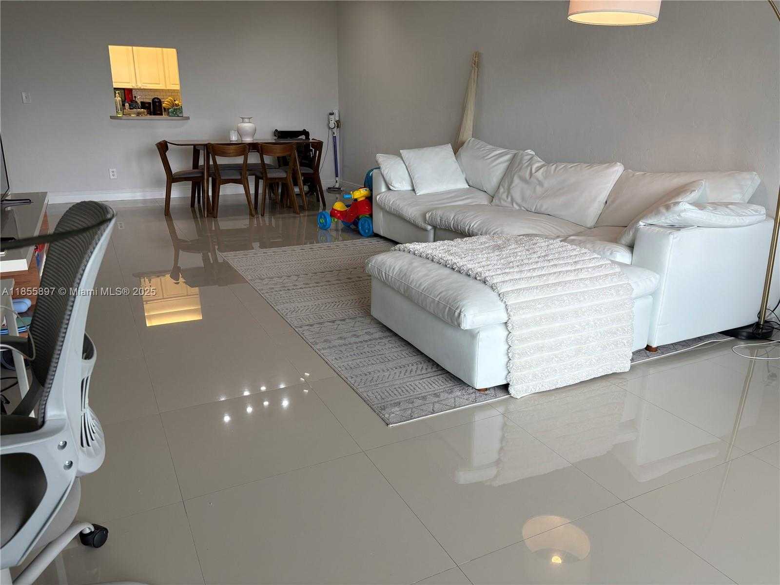 Small Image of 19380 COLLINS AVE #322, Sunny Isles Beach Number 16