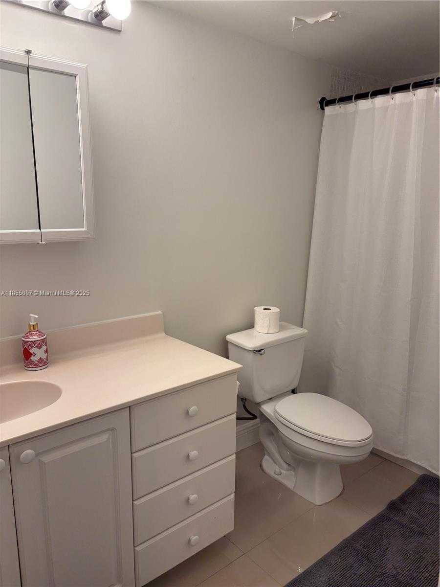 Small Image of 19380 COLLINS AVE #322, Sunny Isles Beach Number 22