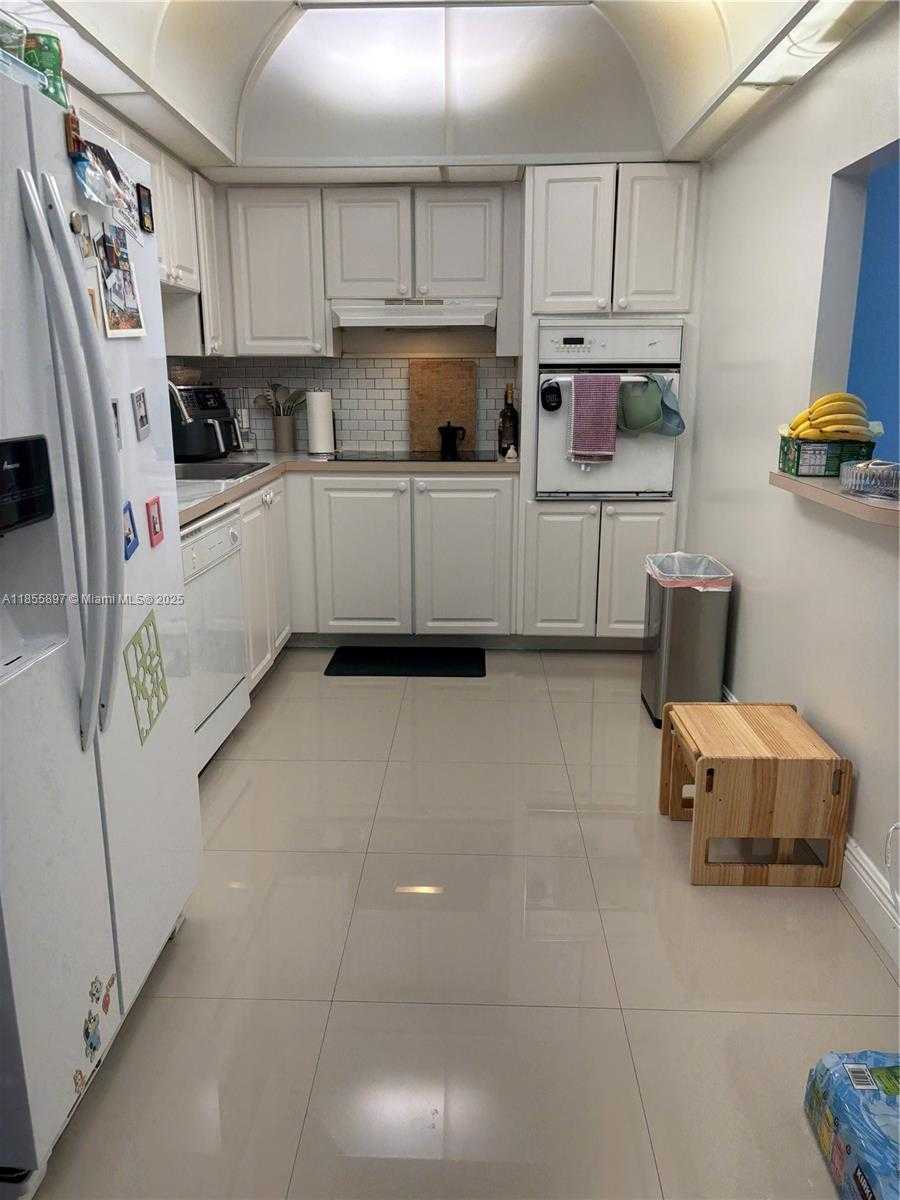 Small Image of 19380 COLLINS AVE #322, Sunny Isles Beach Number 23