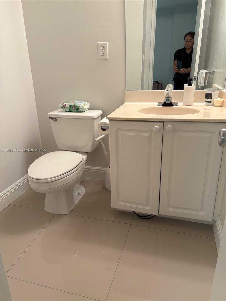 Small Image of 19380 COLLINS AVE #322, Sunny Isles Beach Number 24