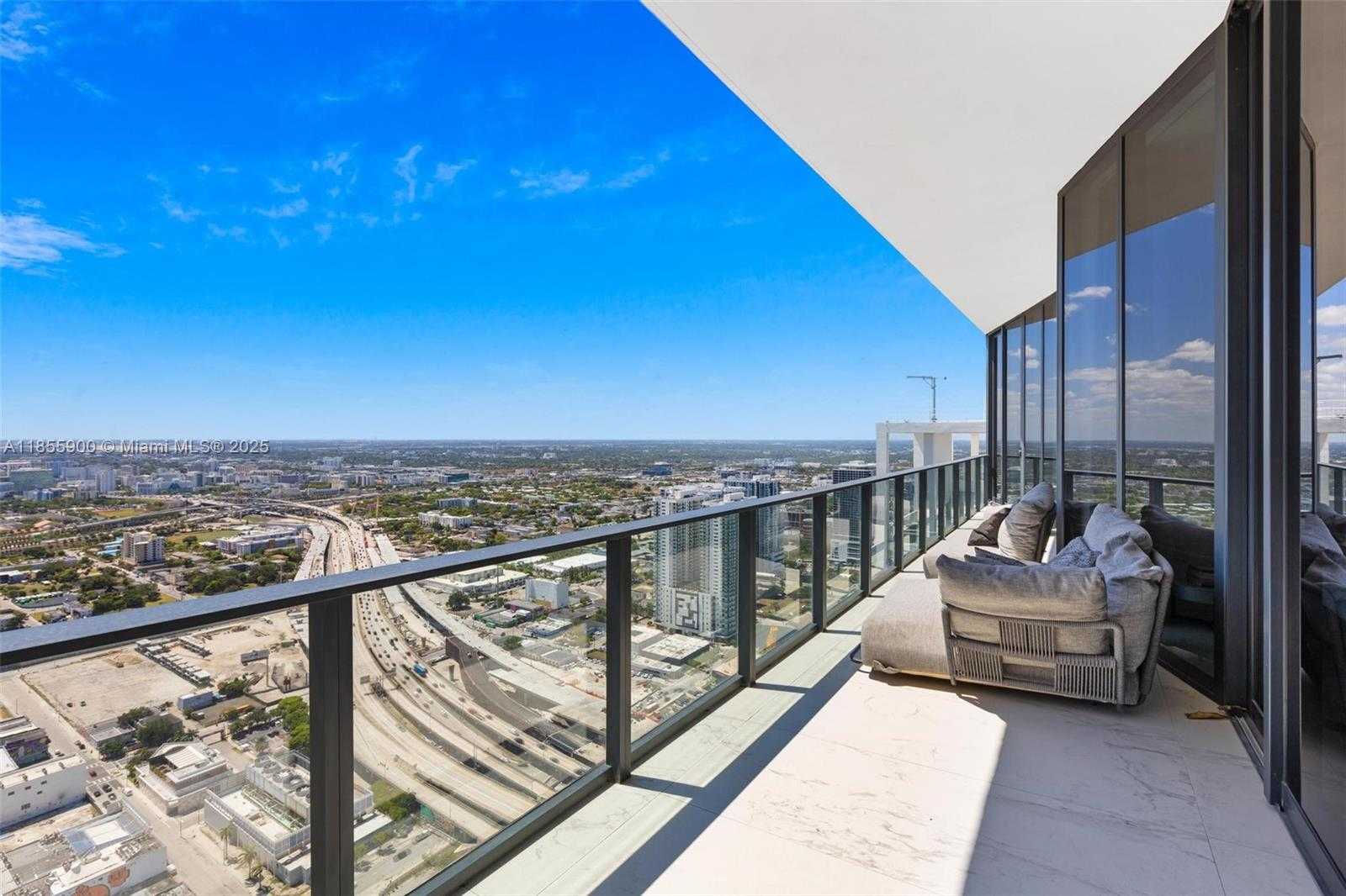 Small Image of 1000 BISCAYNE BLVD #4901, Miami Number 21