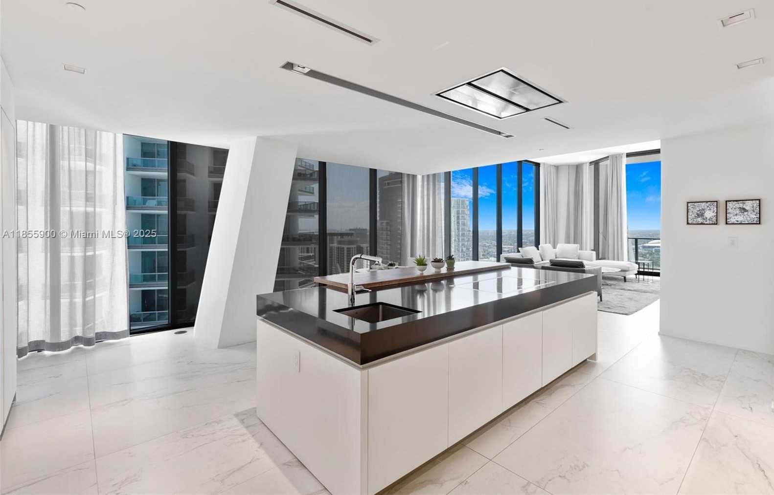 Small Image of 1000 BISCAYNE BLVD #4901, Miami Number 26