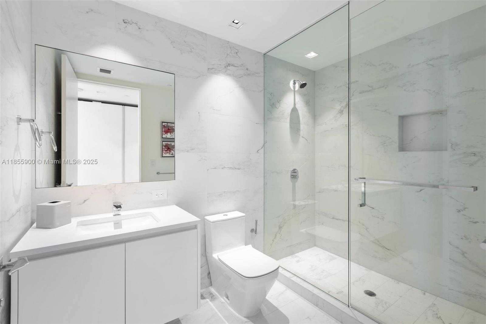 Small Image of 1000 BISCAYNE BLVD #4901, Miami Number 44