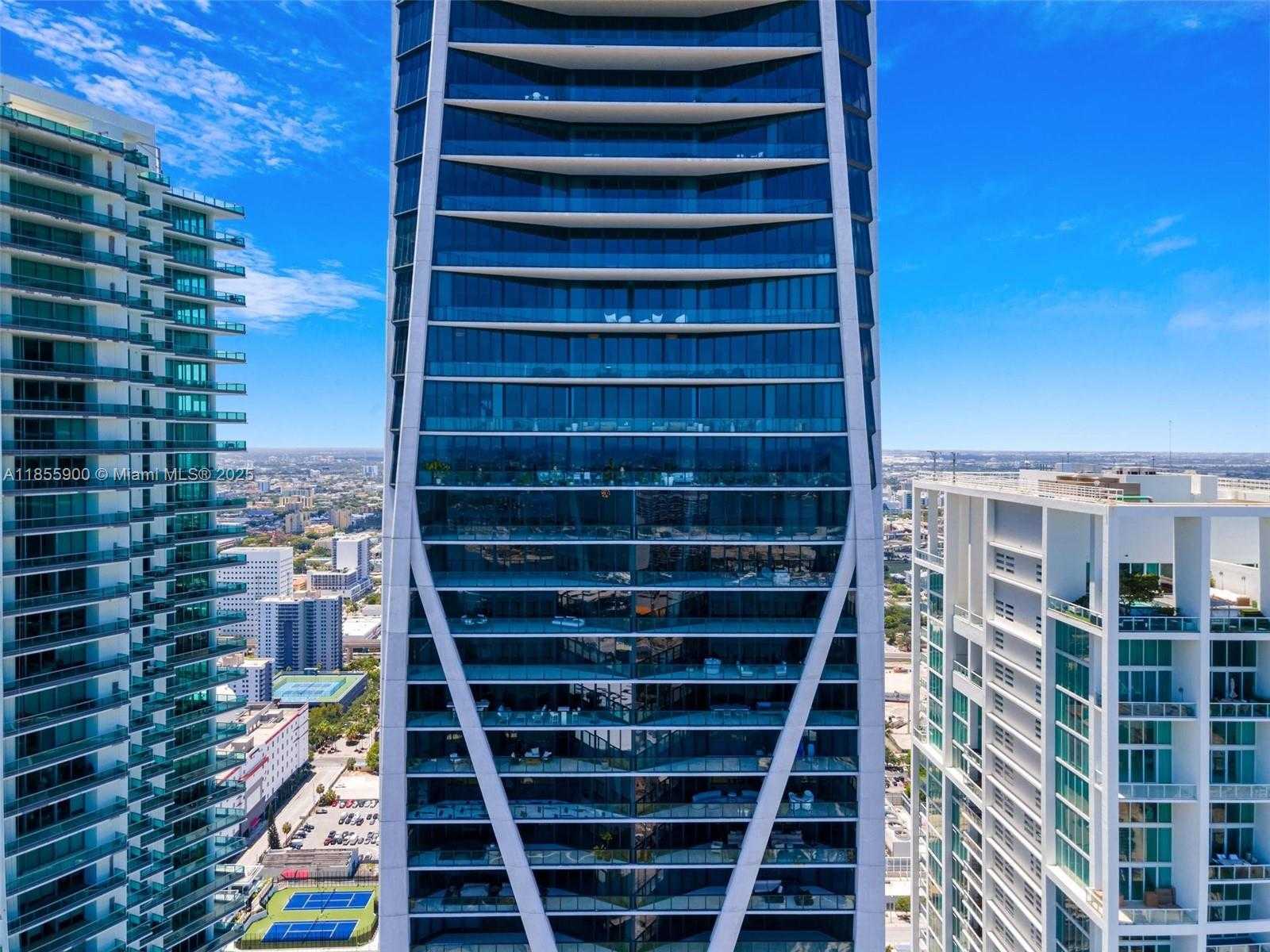 Small Image of 1000 BISCAYNE BLVD #4901, Miami Number 57