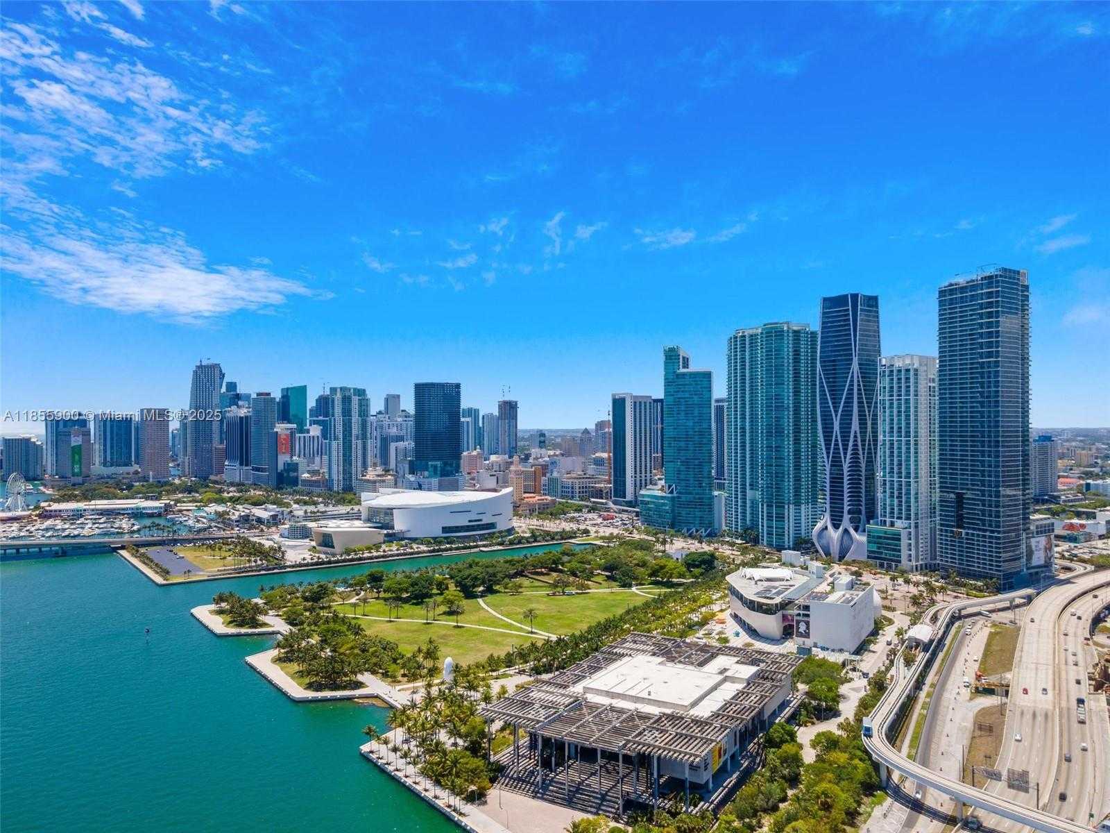 Small Image of 1000 BISCAYNE BLVD #4901, Miami Number 58