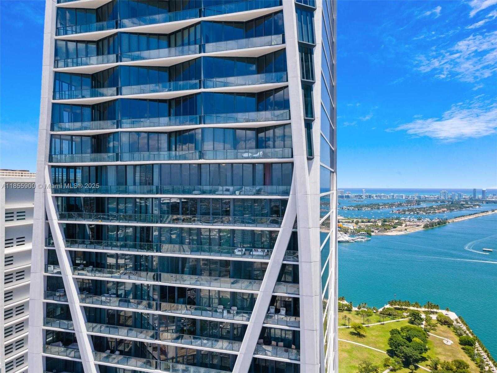 Small Image of 1000 BISCAYNE BLVD #4901, Miami Number 63