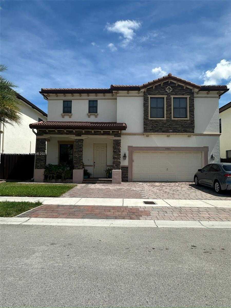 Small Image of 9941 NORTH WEST 86TH TER #9941, Doral Number 37