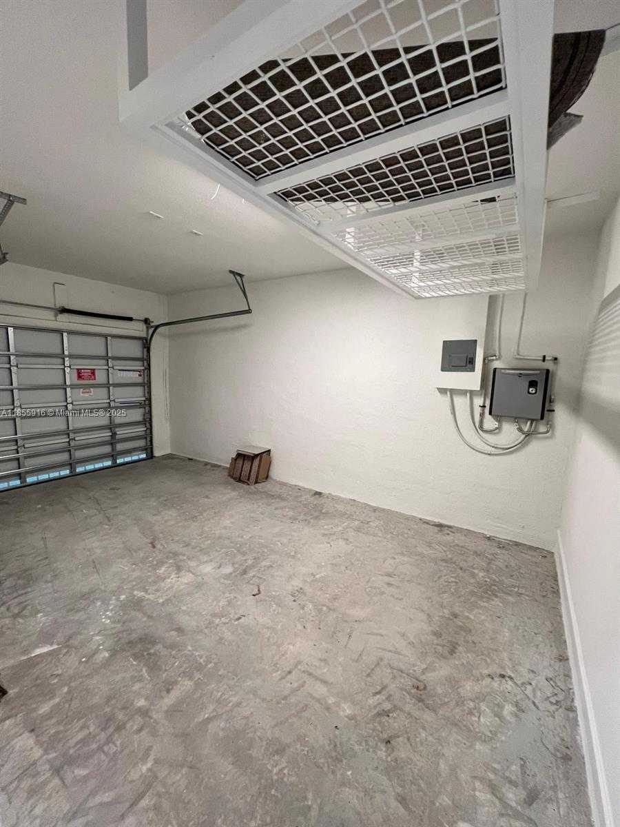Small Image of Homestead Number 25