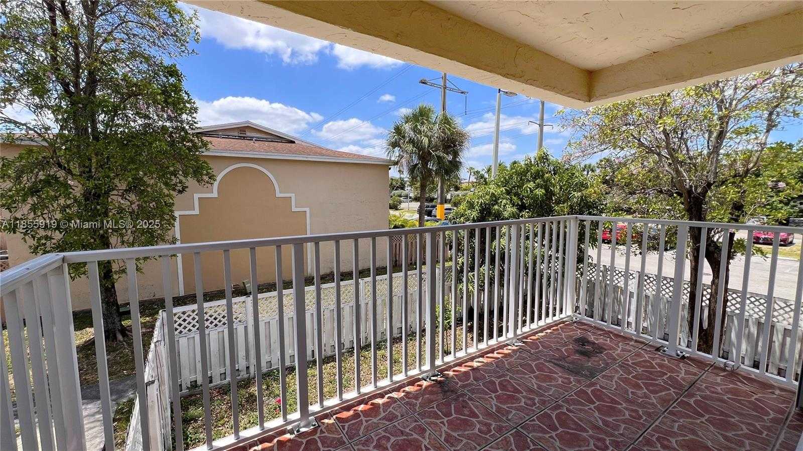 Small Image of 4670 NORTH WEST 79TH AVE #2F, Doral Number 5