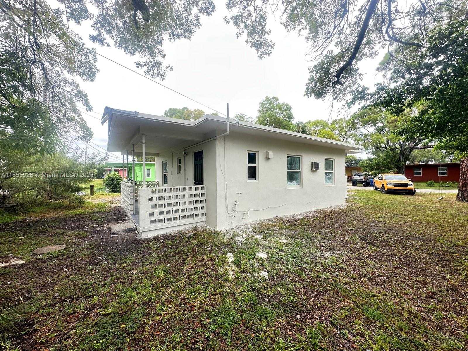 Small Image of 1449 NORTH WEST 3RD CT #1449, Fort Lauderdale Number 5