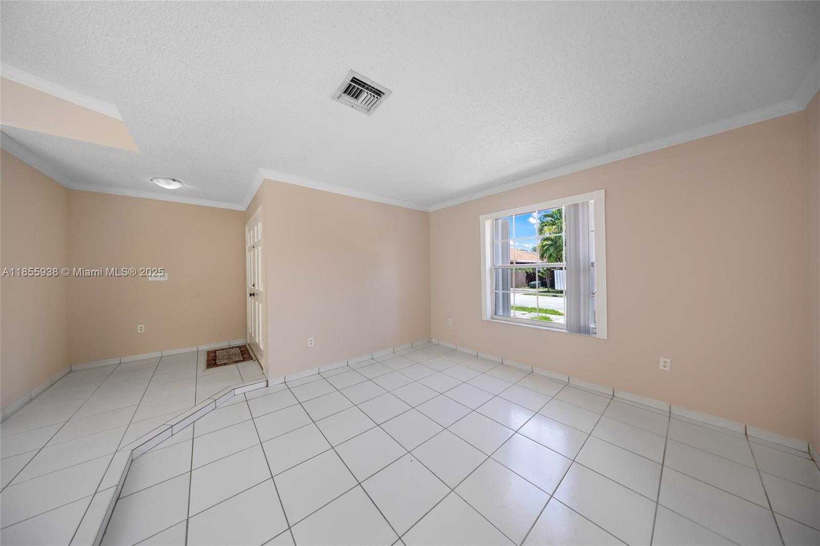 Small Image of 14208 SOUTH WEST 23RD ST, Miami Number 12