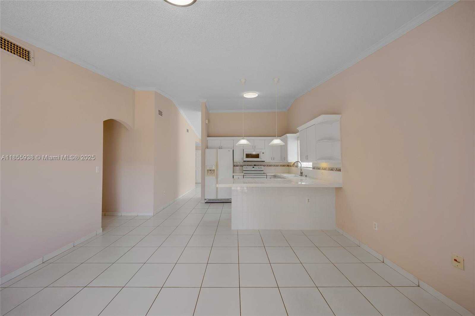 Small Image of 14208 SOUTH WEST 23RD ST, Miami Number 18