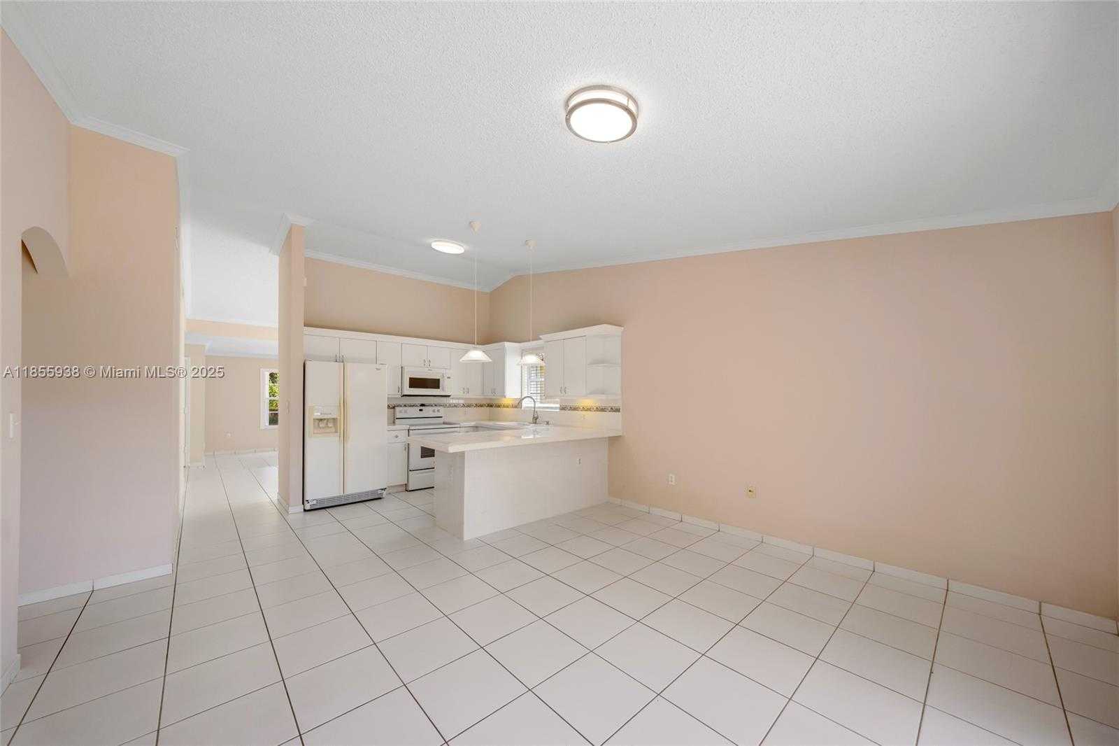 Small Image of 14208 SOUTH WEST 23RD ST, Miami Number 20