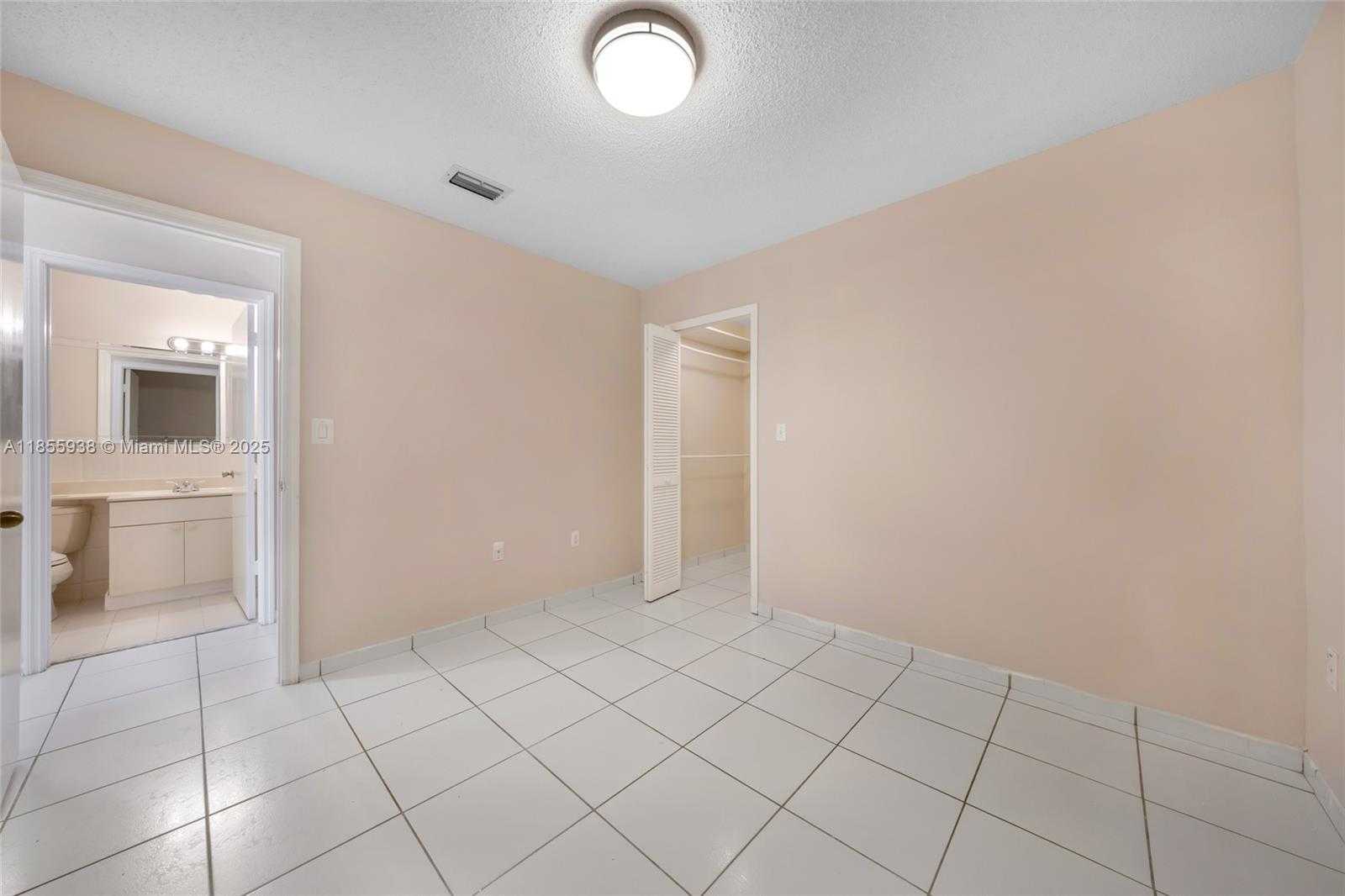 Small Image of 14208 SOUTH WEST 23RD ST, Miami Number 24