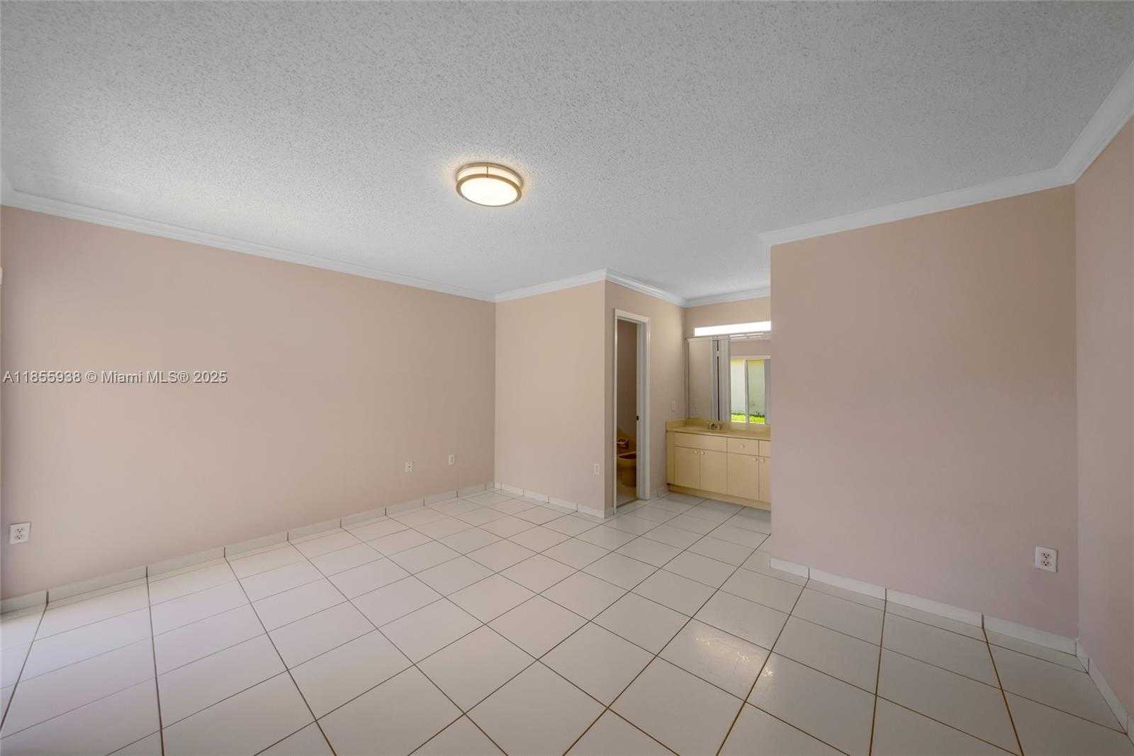 Small Image of 14208 SOUTH WEST 23RD ST, Miami Number 28