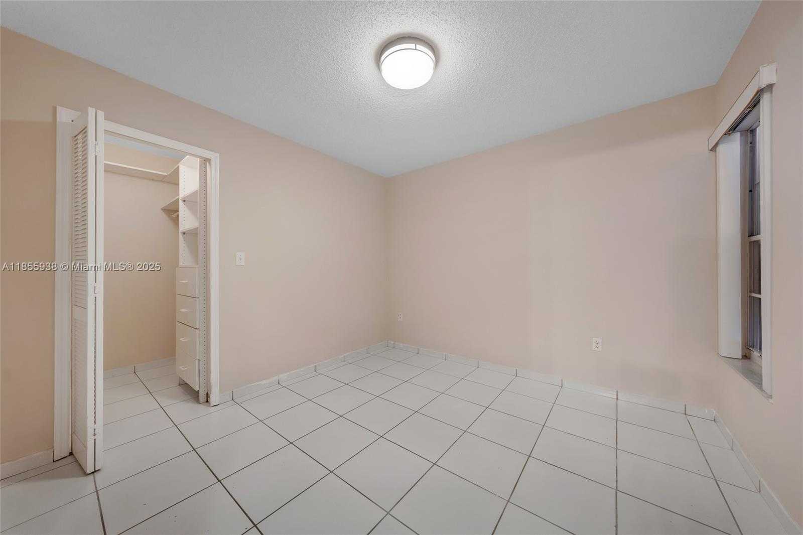 Small Image of 14208 SOUTH WEST 23RD ST, Miami Number 37