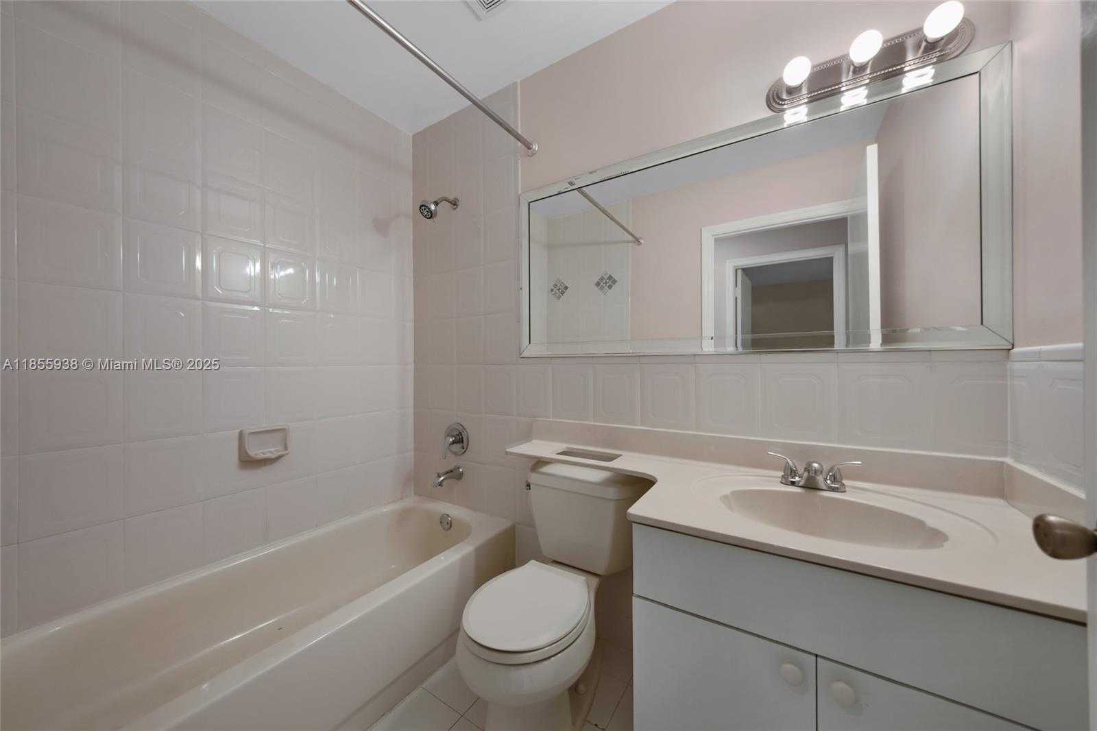 Small Image of 14208 SOUTH WEST 23RD ST, Miami Number 40