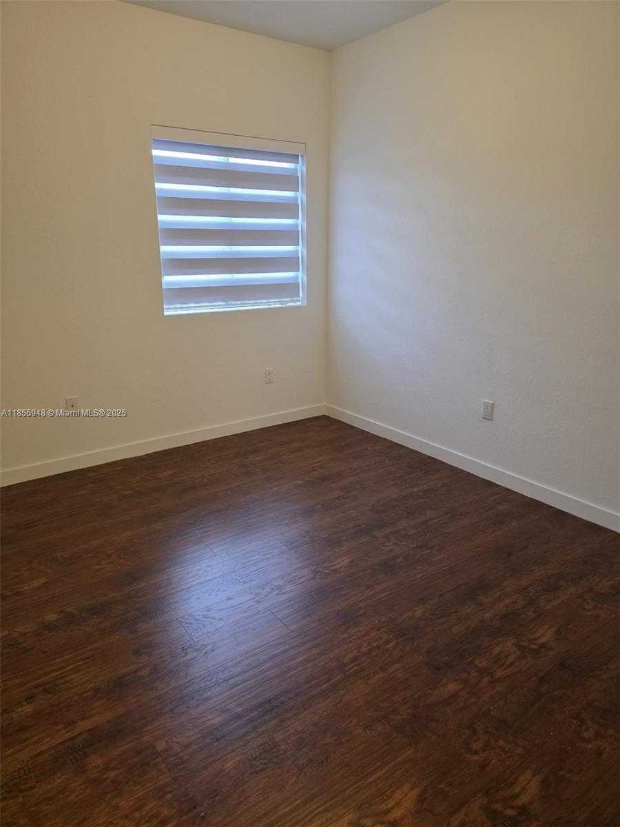 Small Image of 10965 SOUTH WEST 169TH TER, Miami Number 17