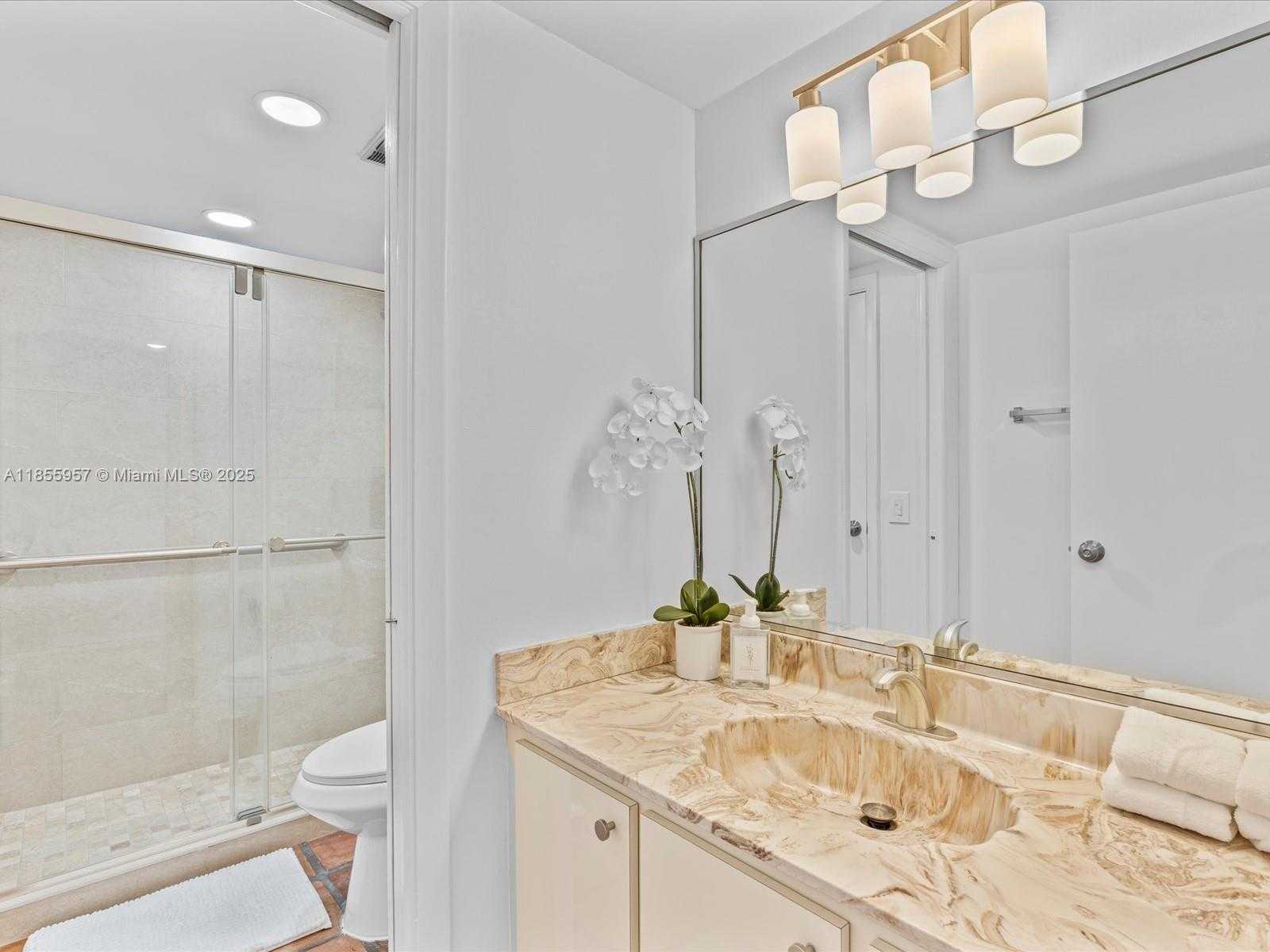 Small Image of 203 BONNIE BRAE WAY #34, Hollywood Number 20