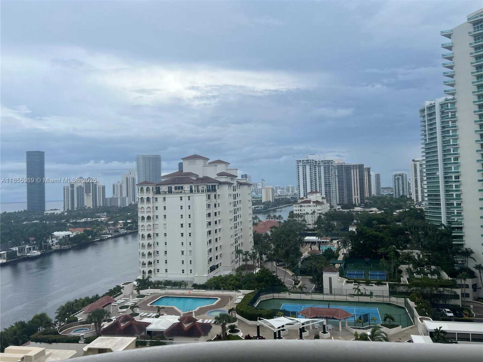 Small Image of 20191 EAST COUNTRY CLUB DR #1510, Aventura Number 2