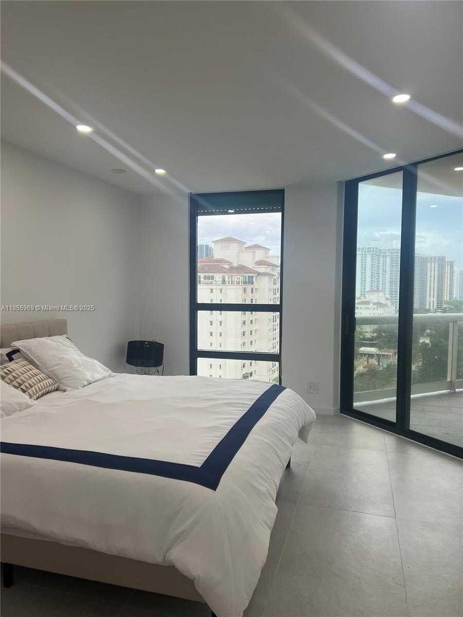 Small Image of 20191 EAST COUNTRY CLUB DR #1510, Aventura Number 20