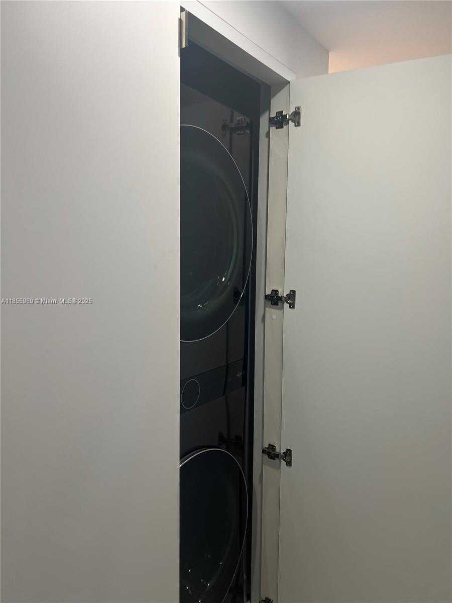 Small Image of 20191 EAST COUNTRY CLUB DR #1510, Aventura Number 25