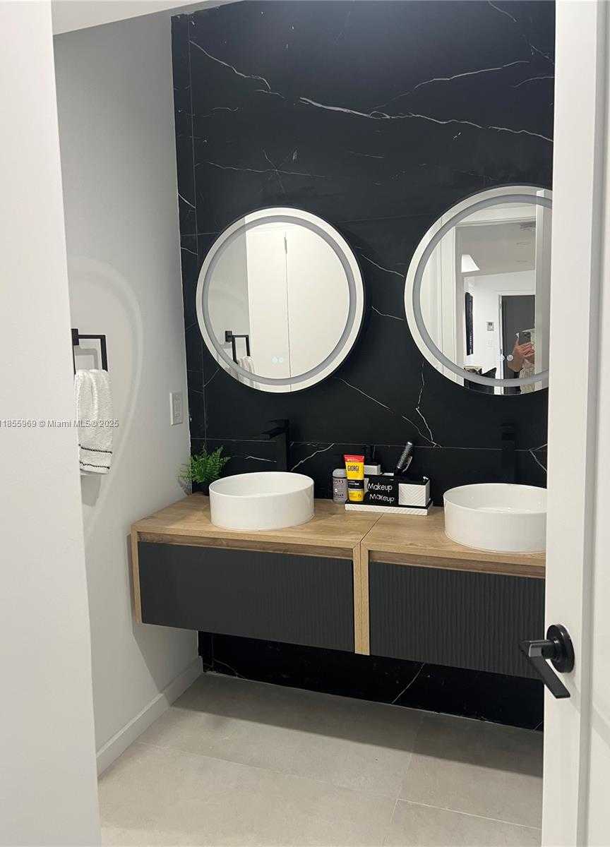 Small Image of 20191 EAST COUNTRY CLUB DR #1510, Aventura Number 26