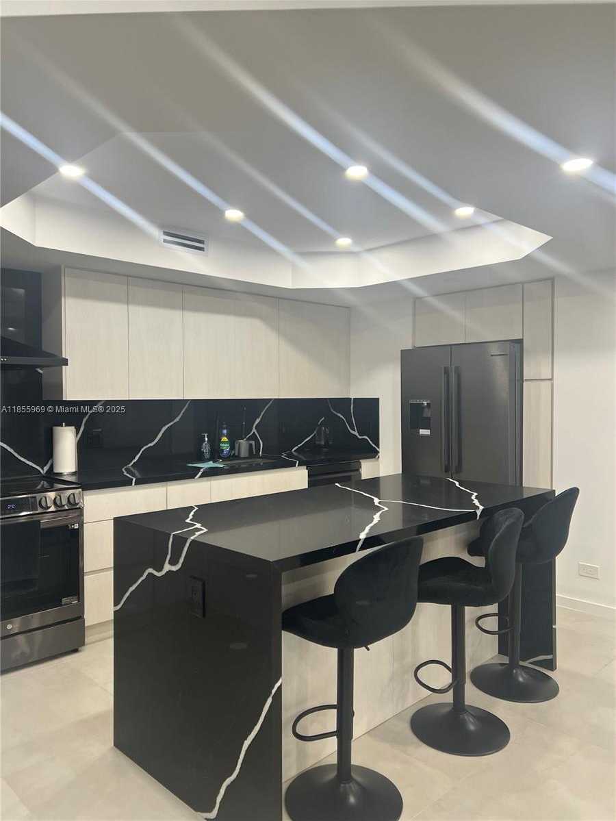Small Image of 20191 EAST COUNTRY CLUB DR #1510, Aventura Number 8