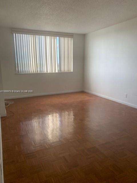 Small Image of 4200 HILLCREST DR #800, Hollywood Number 22
