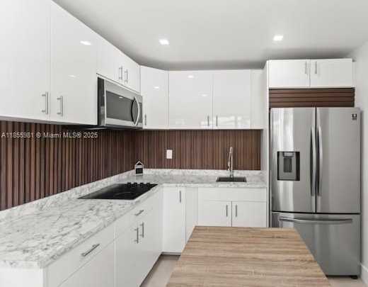 Small Image of 3125 NORTH WEST 21ST CT #02, Miami Number 12