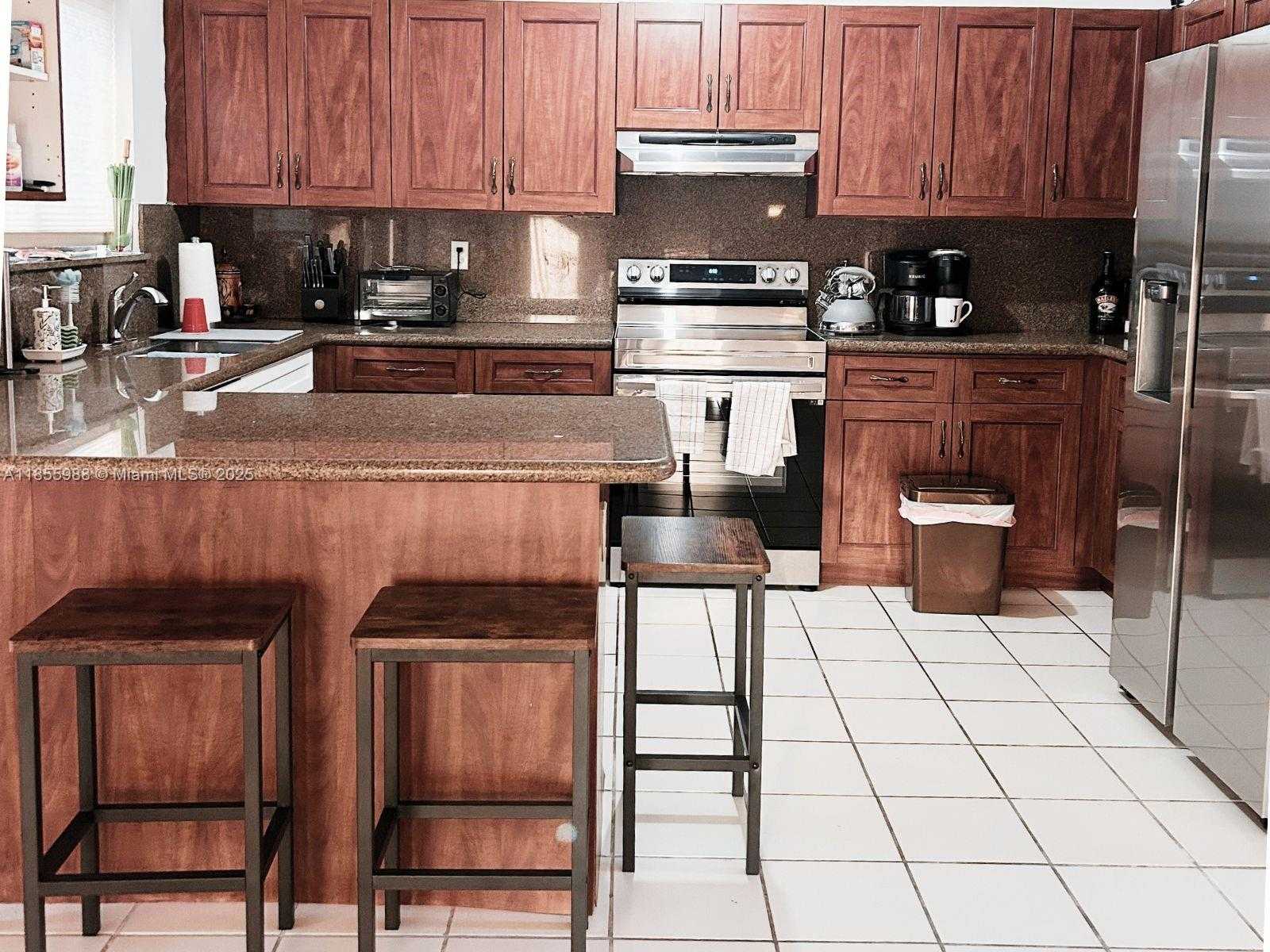Small Image of 14141 SOUTH WEST 156TH TER, Miami Number 5