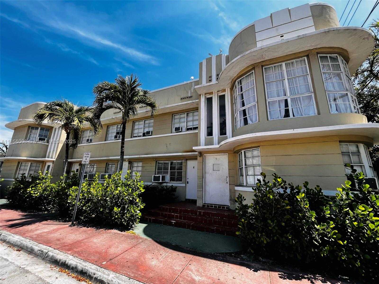 Small Image of 1455 MICHIGAN AVE #12, Miami Beach Number 7