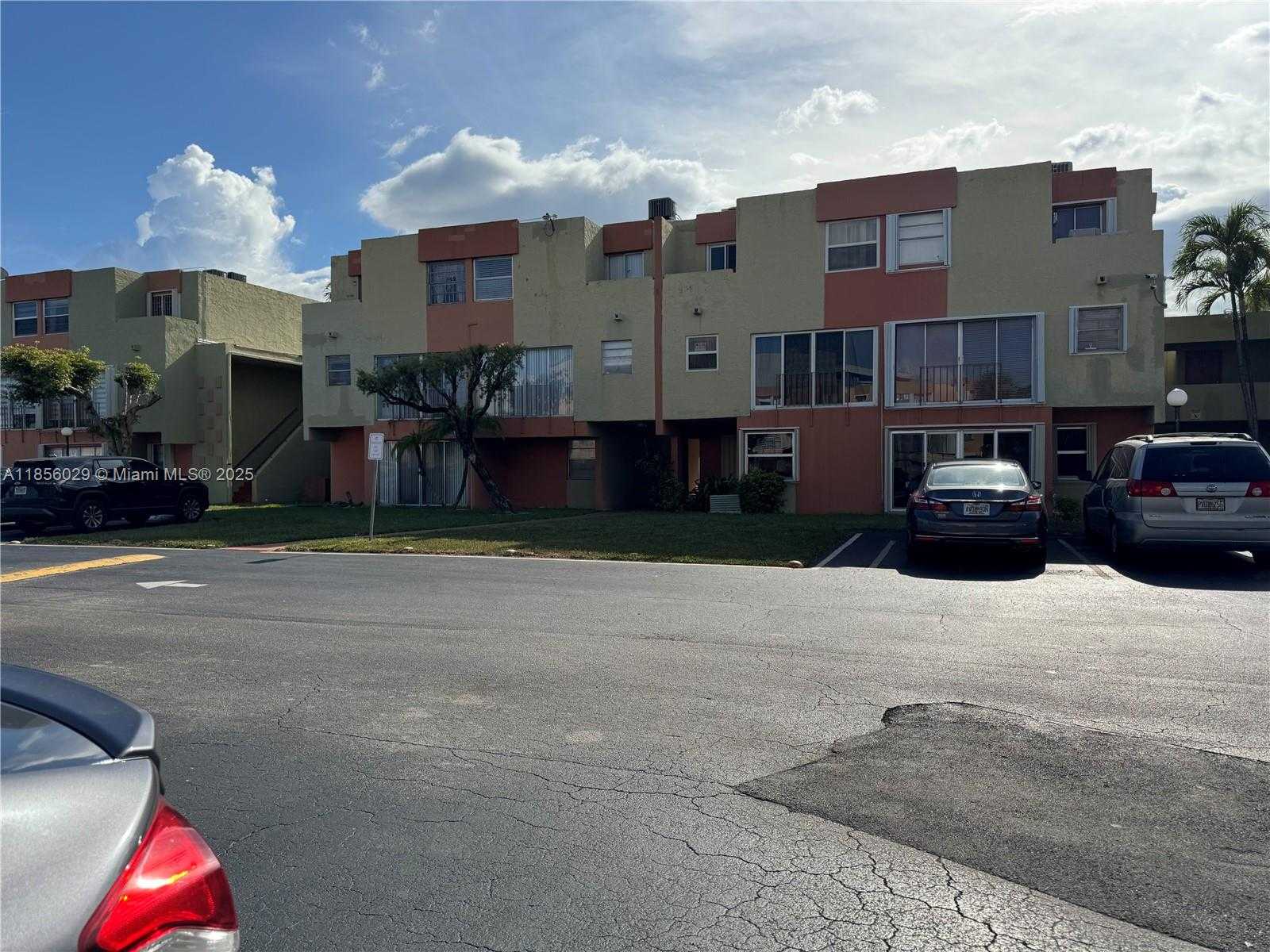 Small Image of 9390 WEST FLAGLER ST #109A, Miami Number 17