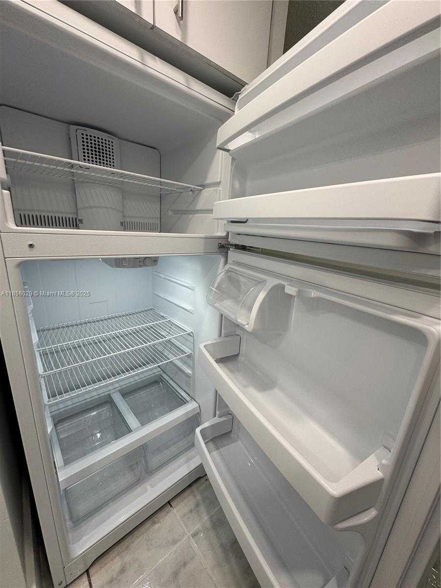 Small Image of 9390 WEST FLAGLER ST #109A, Miami Number 5
