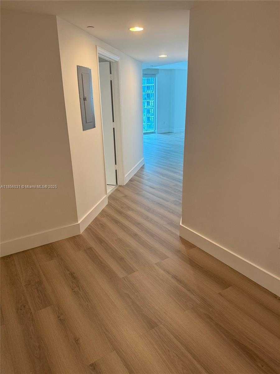 Small Image of 55 SOUTH EAST 6TH ST #1902, Miami Number 5