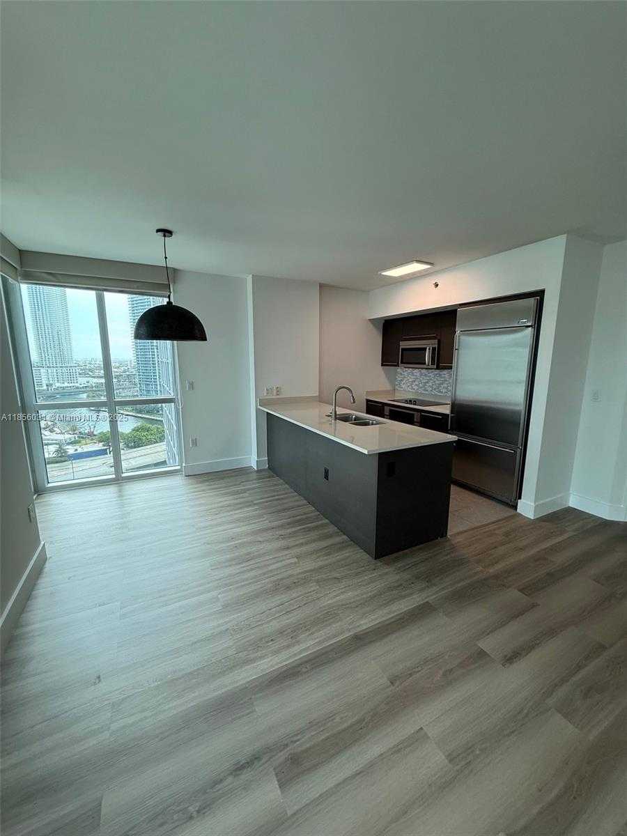 Small Image of 55 SOUTH EAST 6TH ST #1902, Miami Number 9