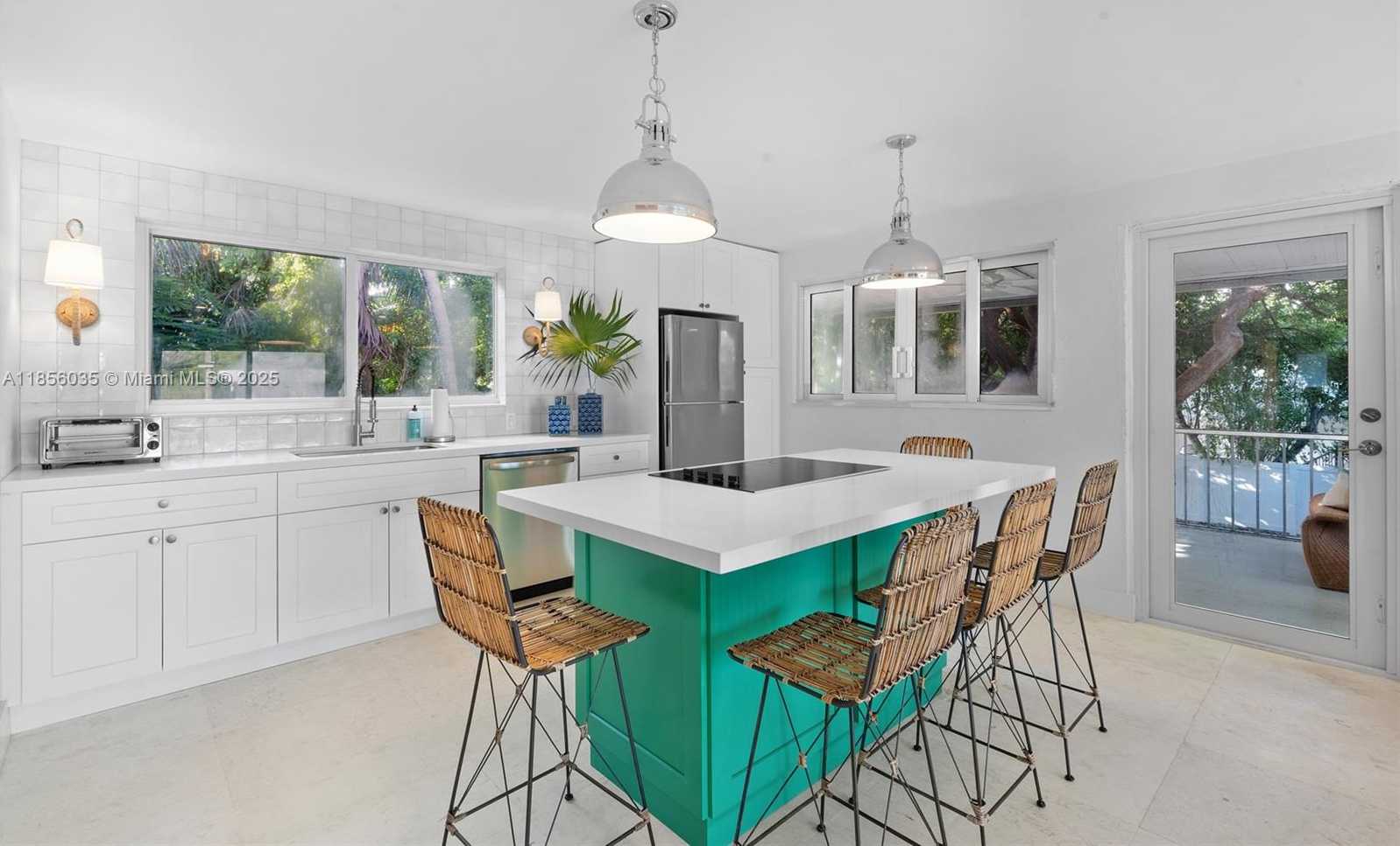 Small Image of 242 BOUGAINVILLEA ST #1, Tavernier Number 11