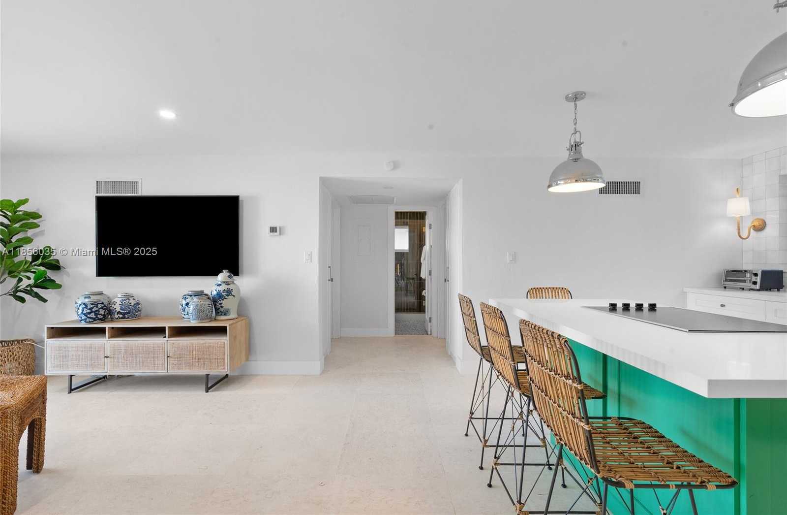 Small Image of 242 BOUGAINVILLEA ST #1, Tavernier Number 22