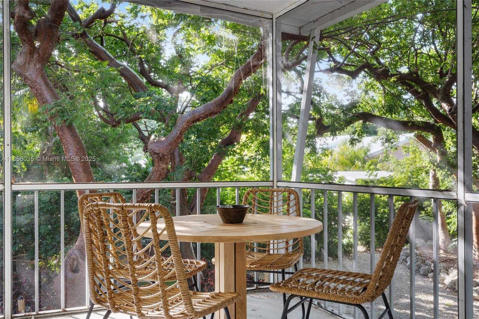Small Image of 242 BOUGAINVILLEA ST #1, Tavernier Number 24