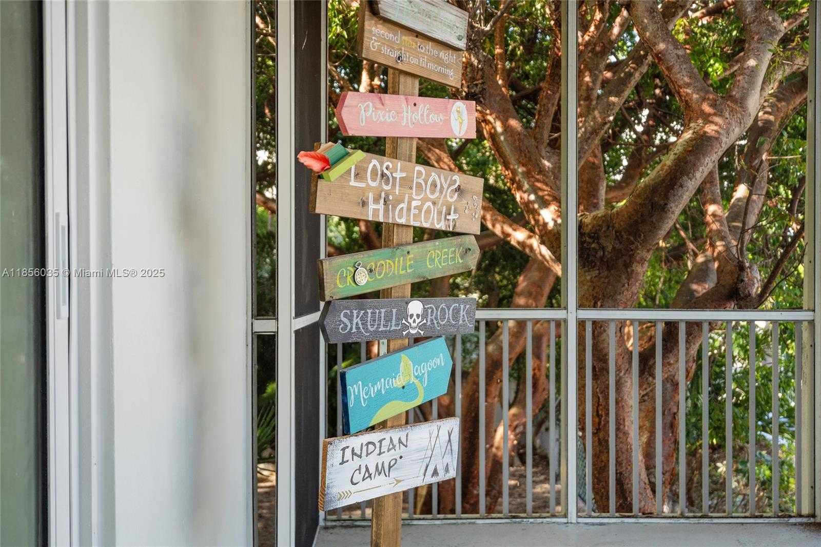 Small Image of 242 BOUGAINVILLEA ST #1, Tavernier Number 28