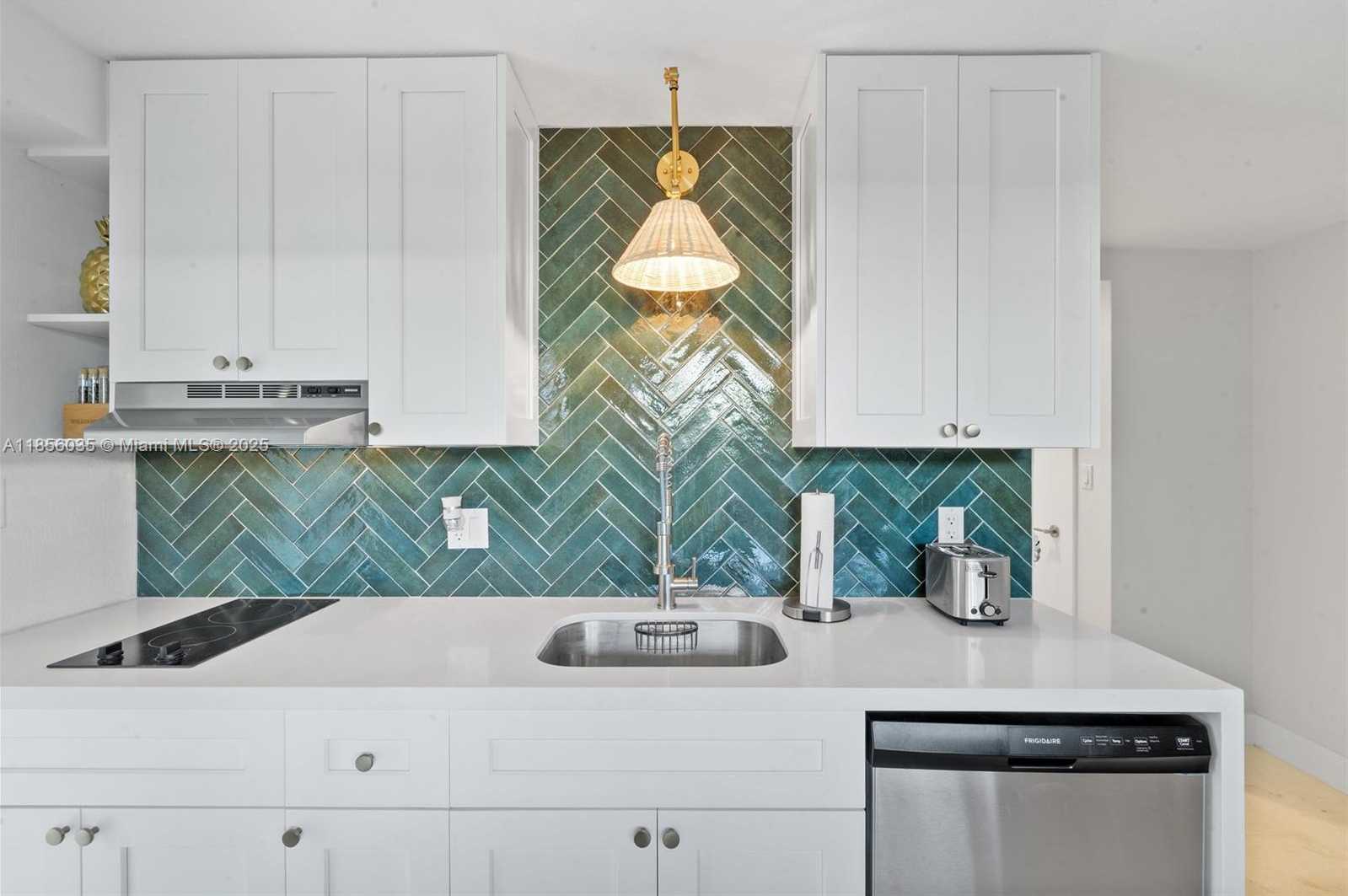 Small Image of 242 BOUGAINVILLEA ST #1, Tavernier Number 37